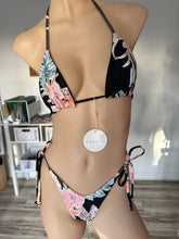 Load image into Gallery viewer, Floral bikini set S-M (6-10)