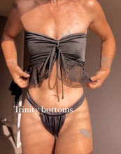 Load image into Gallery viewer, Black strapless lace bikini top 8-10