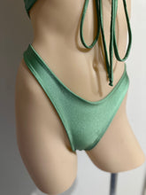Load image into Gallery viewer, Shimmer Green Bikini Set 8-10