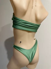 Load image into Gallery viewer, Shimmer Green Bikini Set 8-10