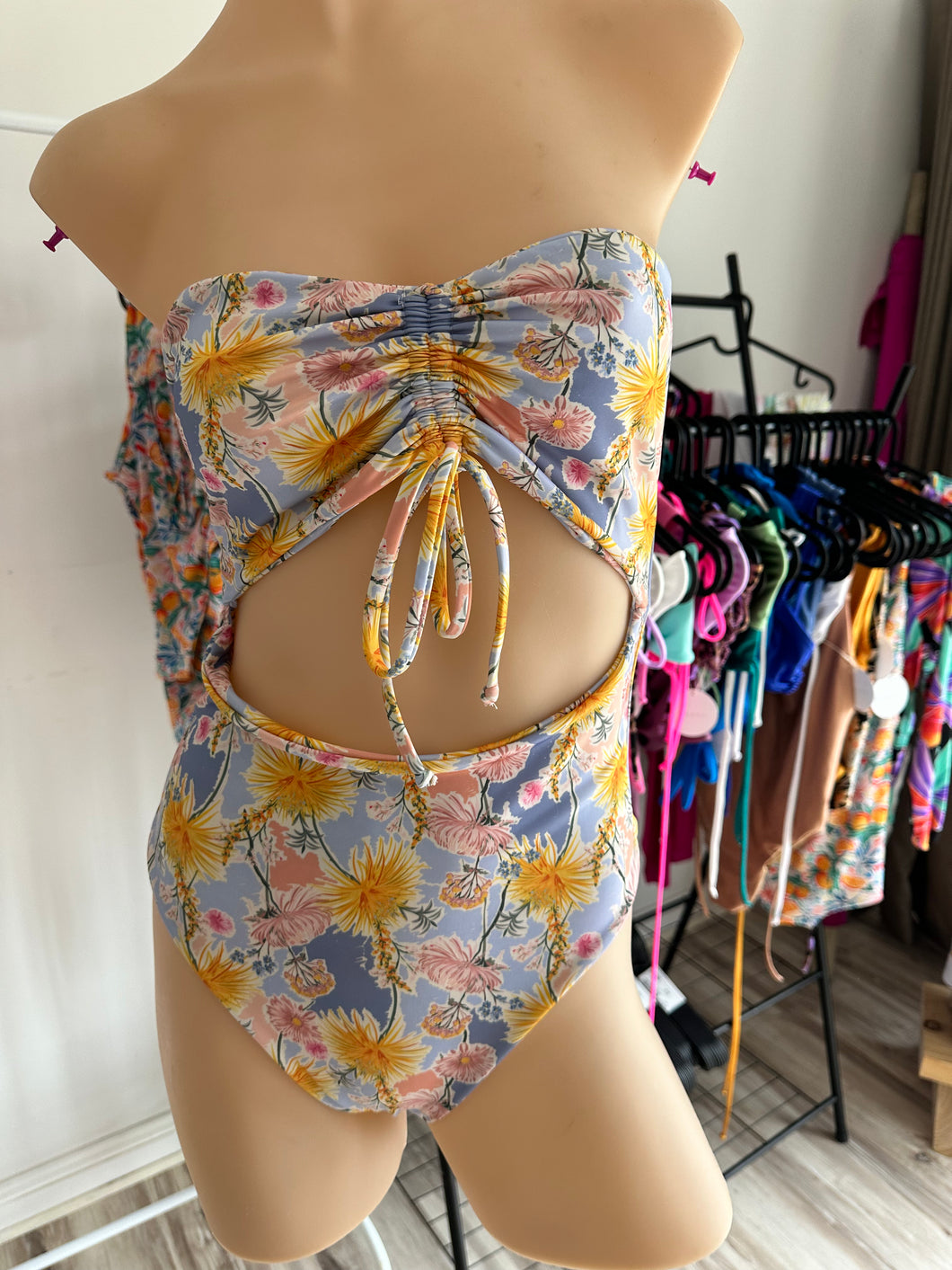 Strapless one piece (s-m)